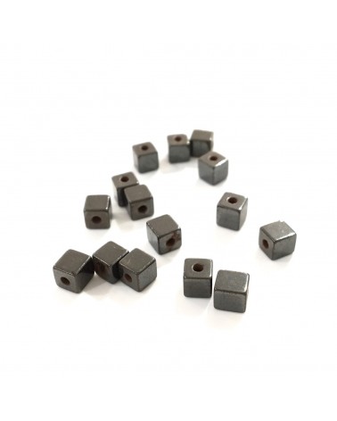 X20 Hématites cube 4mm